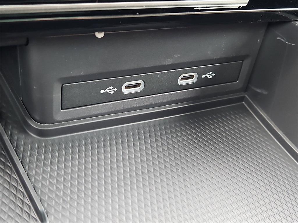 new 2026 Volkswagen Atlas car, priced at $51,019