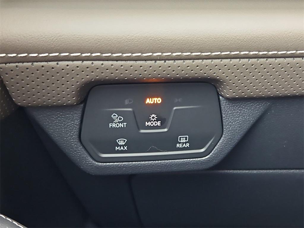 new 2026 Volkswagen Atlas car, priced at $51,019