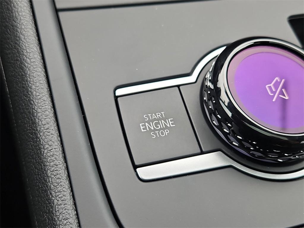 new 2025 Volkswagen Tiguan car, priced at $39,309