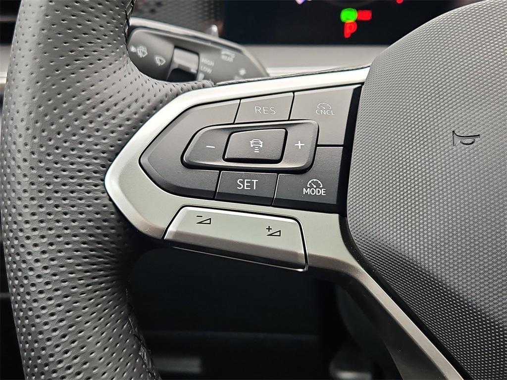 new 2025 Volkswagen Tiguan car, priced at $39,309