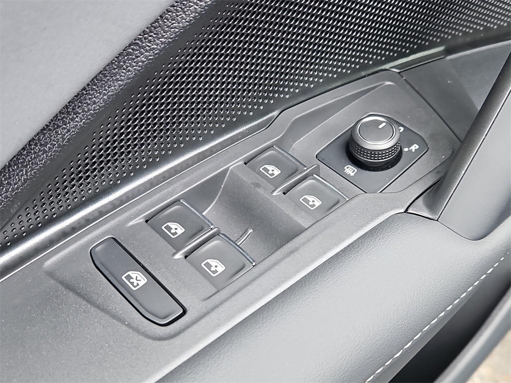 new 2025 Volkswagen Tiguan car, priced at $39,309