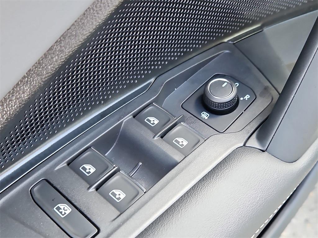 new 2025 Volkswagen Tiguan car, priced at $35,793