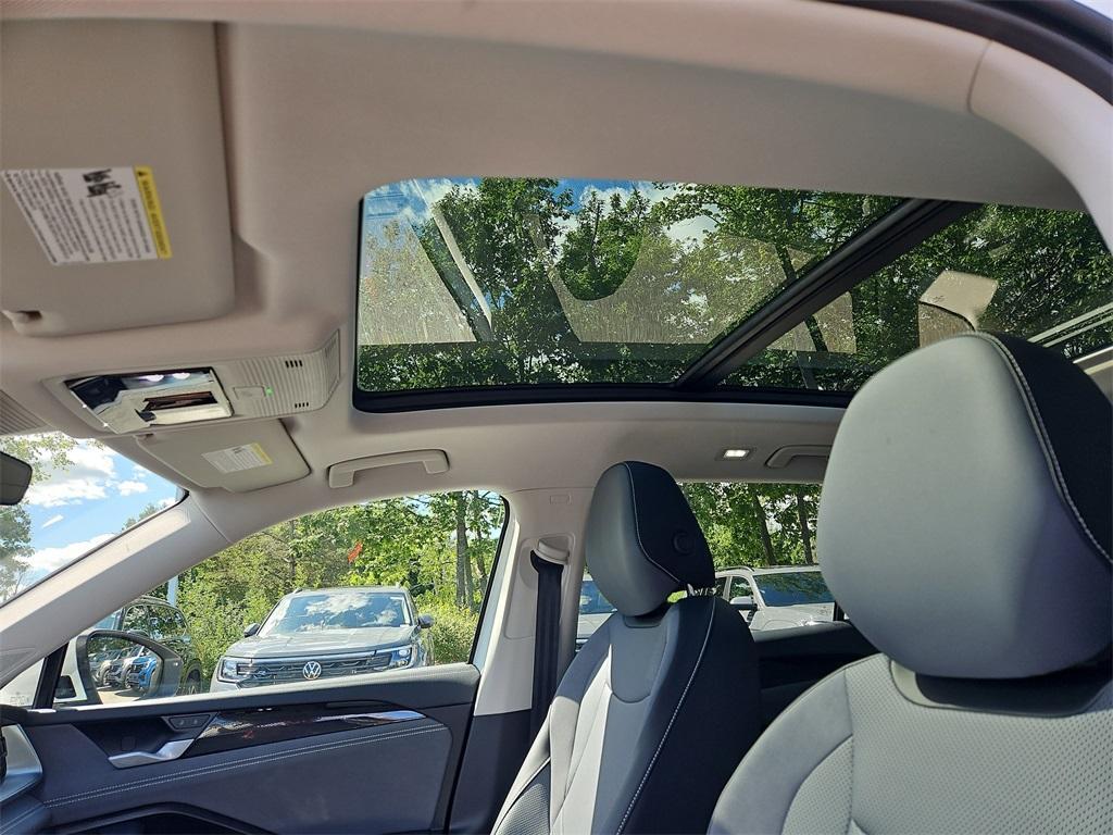 new 2025 Volkswagen Tiguan car, priced at $35,793