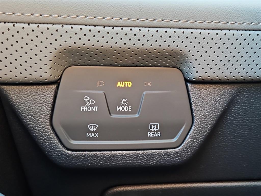 new 2025 Volkswagen Atlas car, priced at $47,389