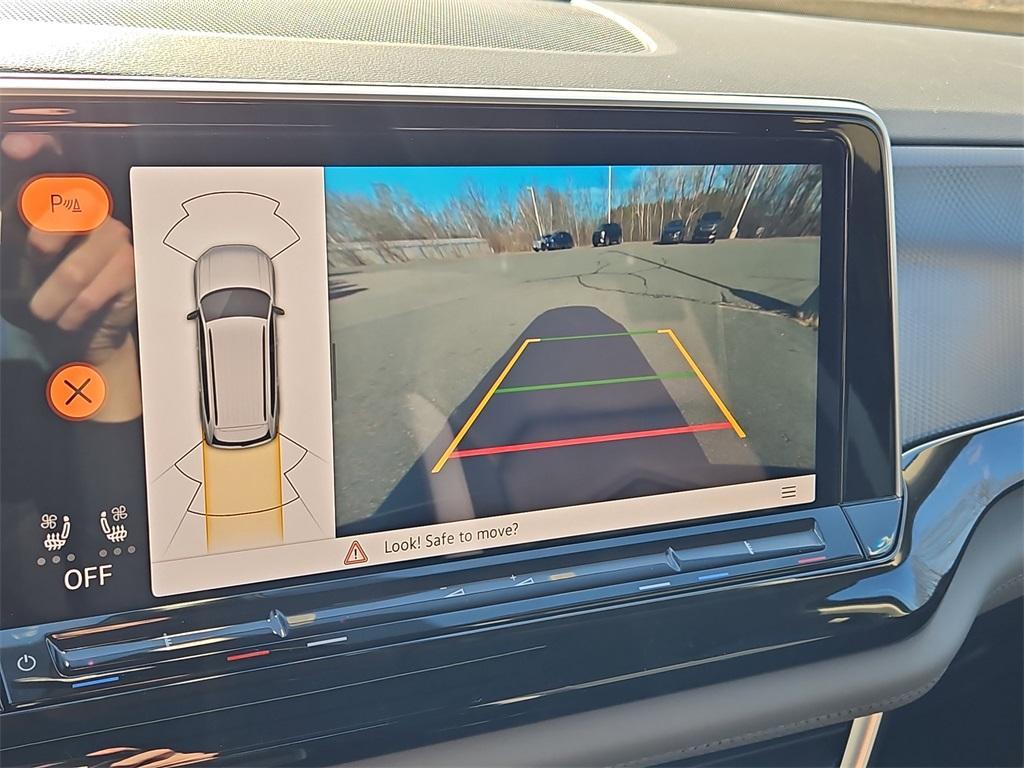new 2025 Volkswagen Atlas car, priced at $47,389