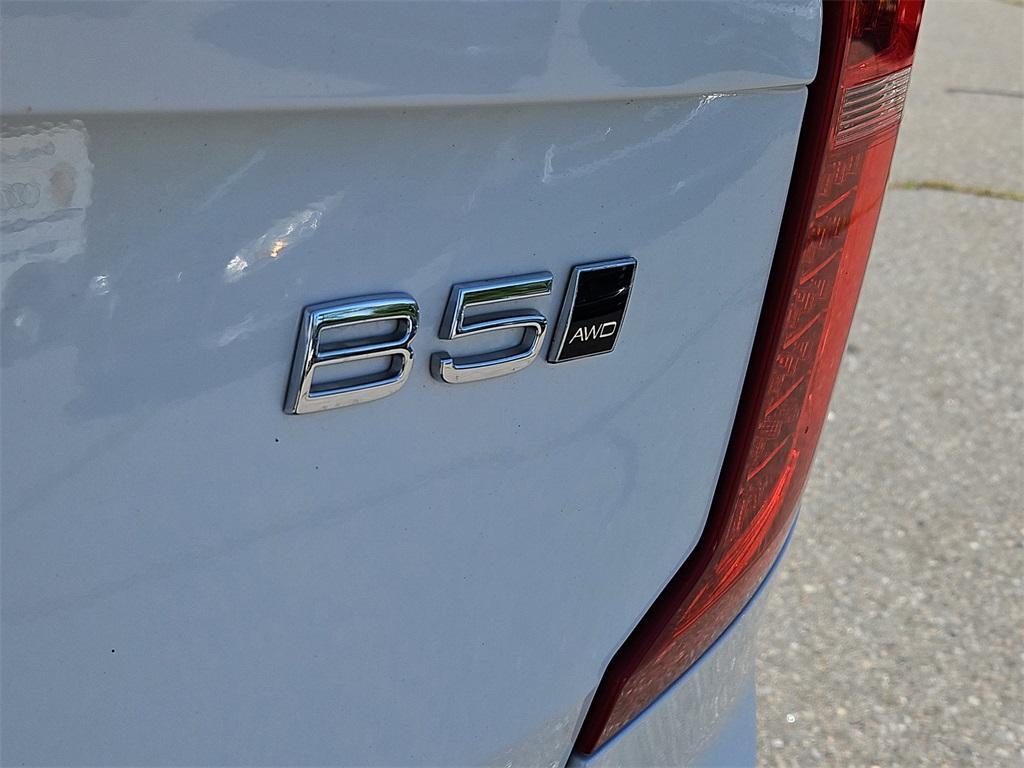 used 2023 Volvo XC90 car, priced at $40,987