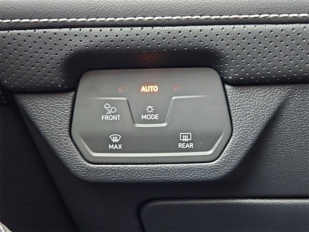 new 2025 Volkswagen Atlas car, priced at $49,646