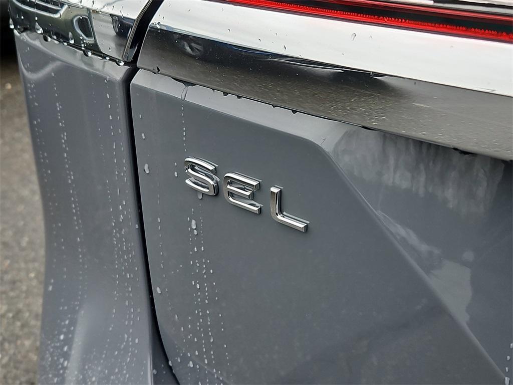 new 2025 Volkswagen Atlas car, priced at $49,646