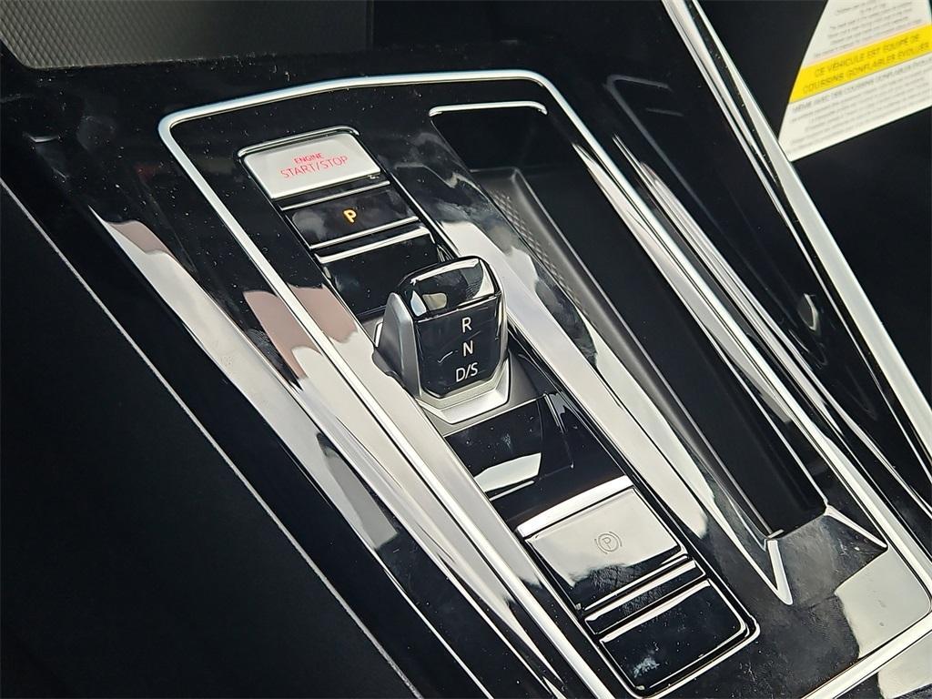 new 2025 Volkswagen Golf GTI car, priced at $39,055
