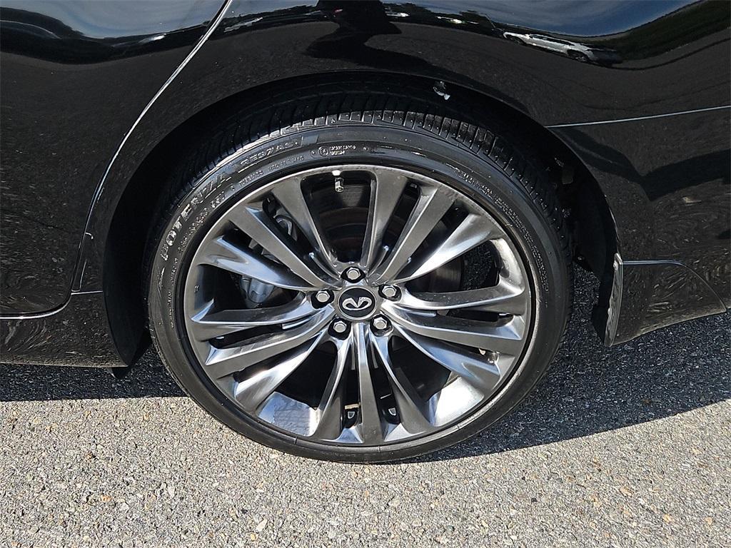 used 2017 INFINITI Q70L car, priced at $25,999