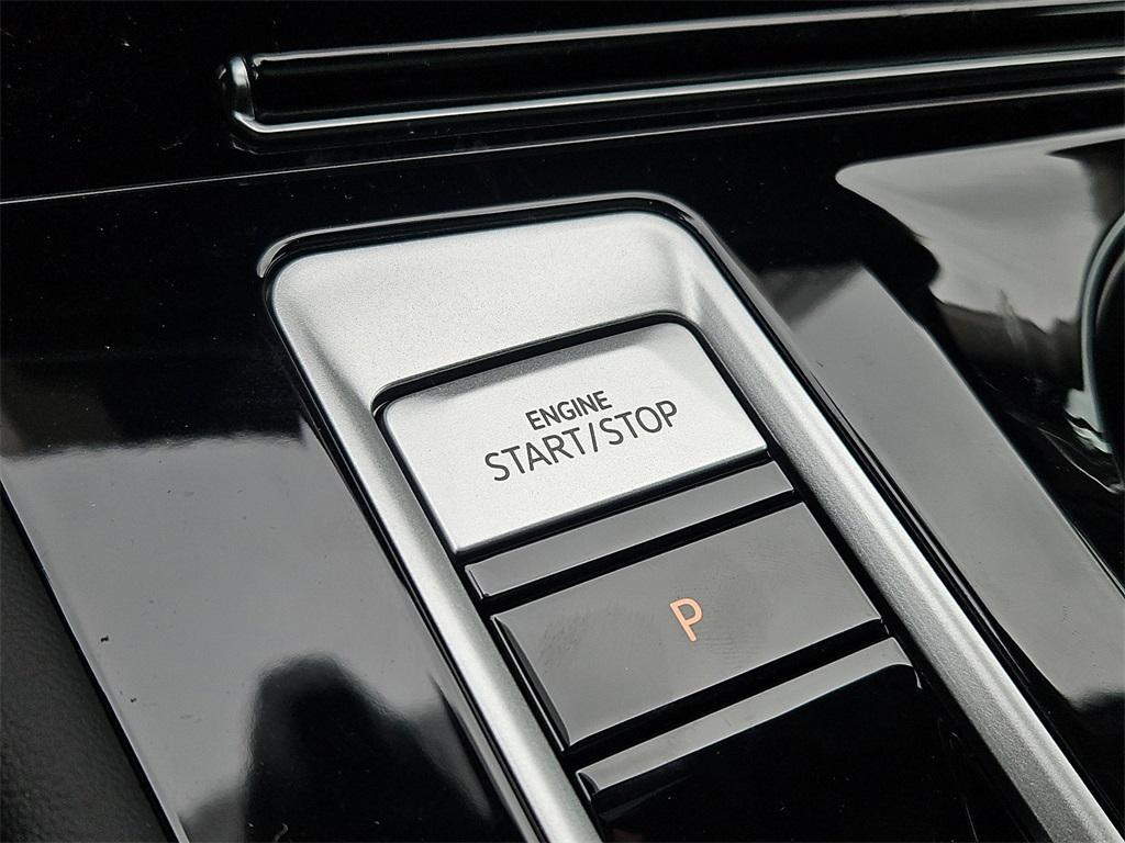new 2025 Volkswagen Atlas car, priced at $53,995
