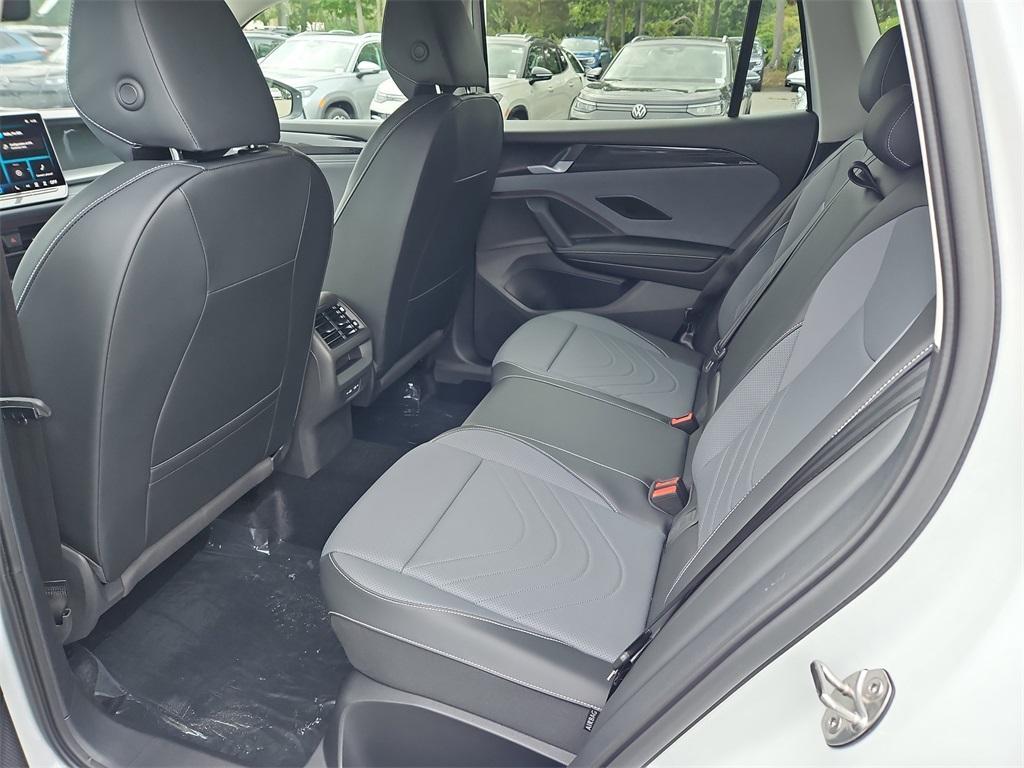 new 2025 Volkswagen Tiguan car, priced at $35,623