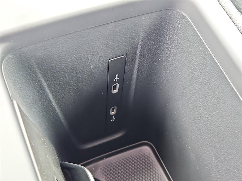 new 2025 Volkswagen Tiguan car, priced at $35,623