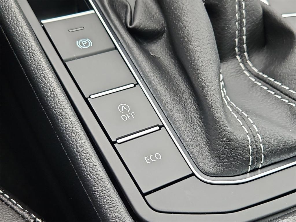 new 2025 Volkswagen Jetta car, priced at $27,253
