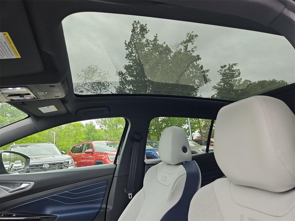 new 2025 Volkswagen ID.4 car, priced at $54,841