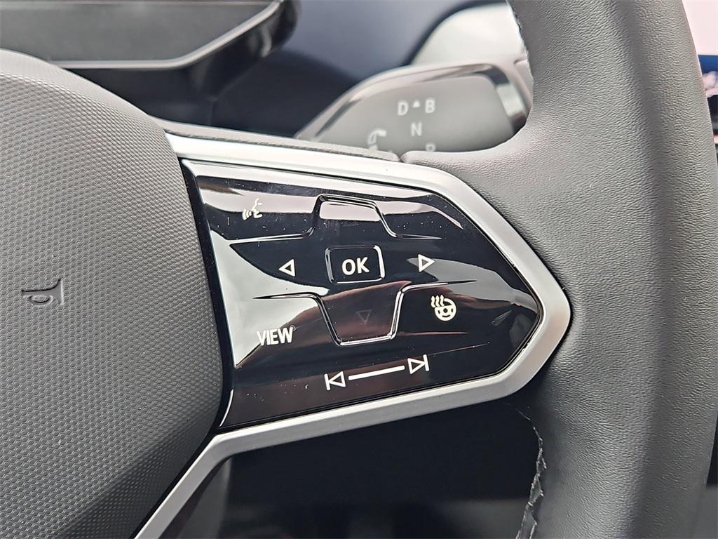 new 2025 Volkswagen ID.4 car, priced at $54,841