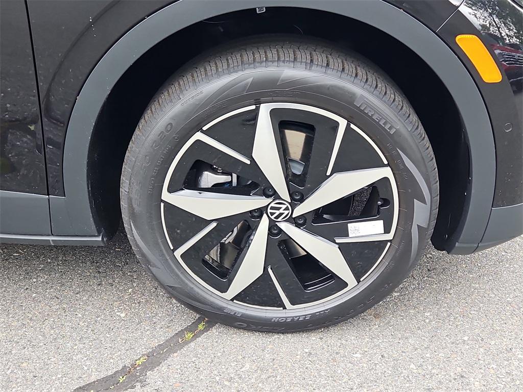 new 2025 Volkswagen ID.4 car, priced at $54,841