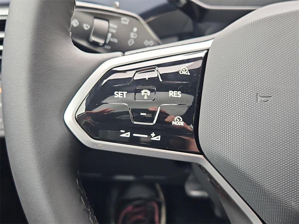 new 2025 Volkswagen ID.4 car, priced at $54,841