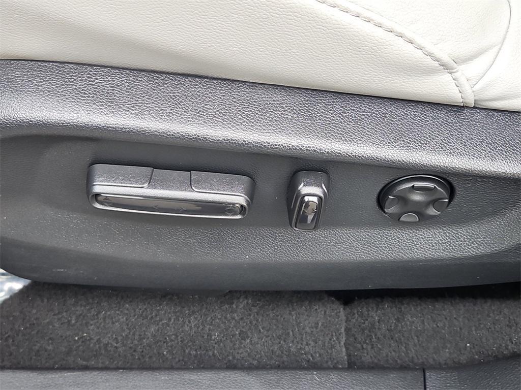 used 2019 Honda CR-V car, priced at $20,499