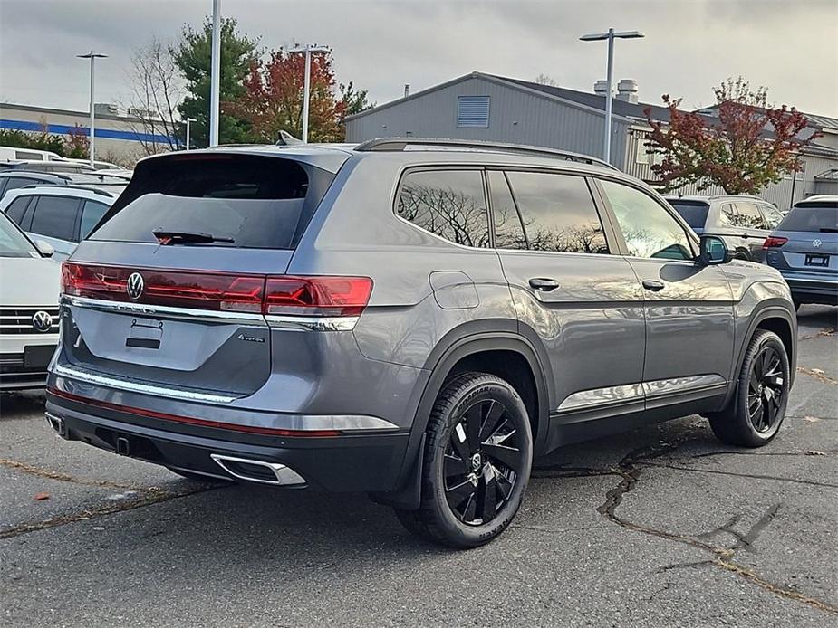 new 2024 Volkswagen Atlas car, priced at $45,592