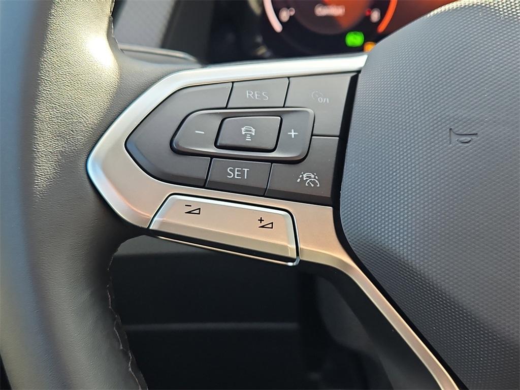 new 2025 Volkswagen Atlas car, priced at $48,380