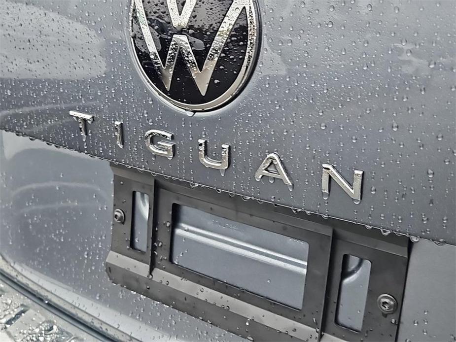 new 2024 Volkswagen Tiguan car, priced at $31,702