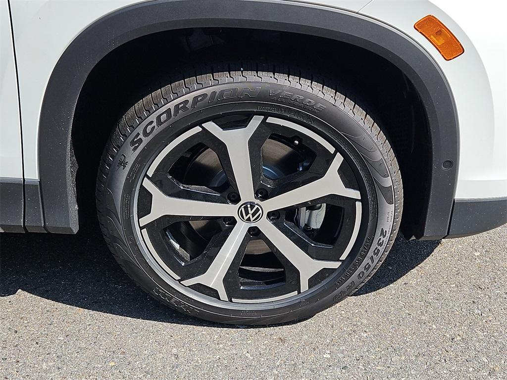 new 2025 Volkswagen Tiguan car, priced at $36,239