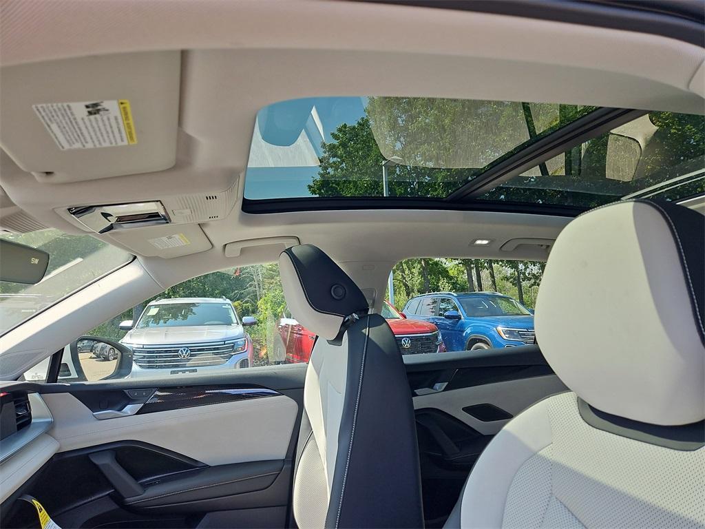 new 2025 Volkswagen Tiguan car, priced at $36,239