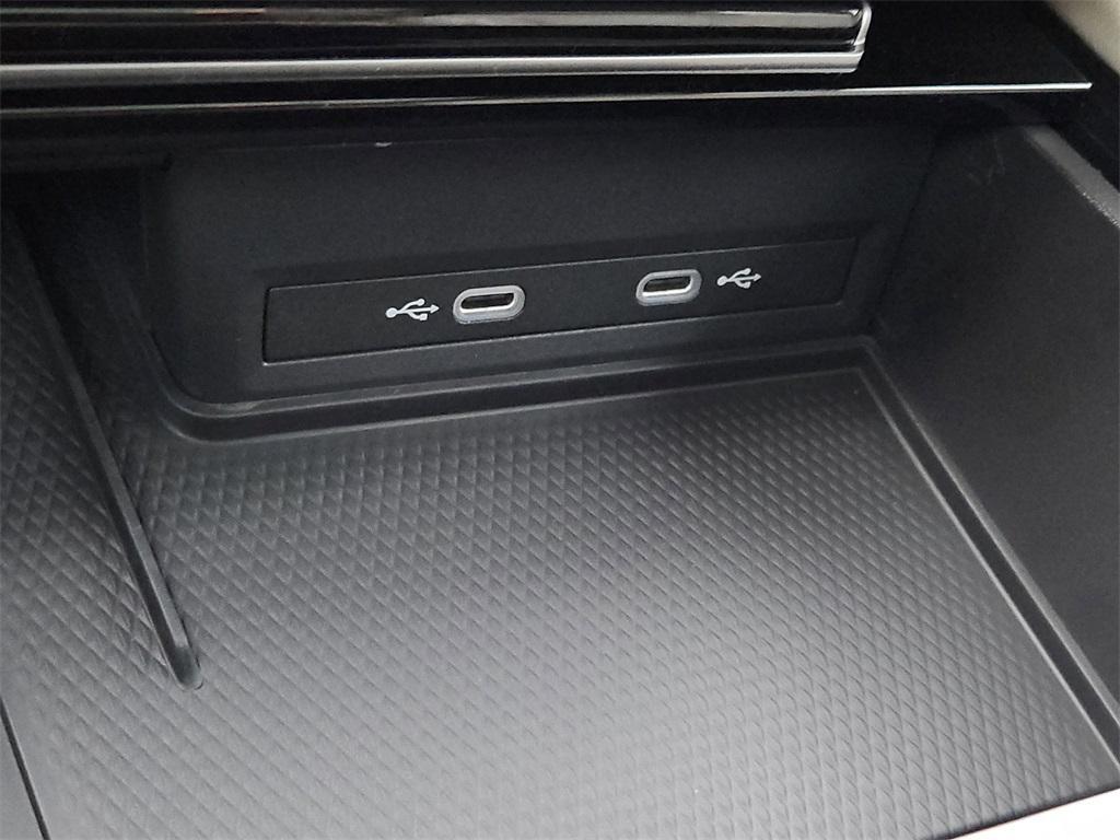 new 2026 Volkswagen Atlas car, priced at $55,864