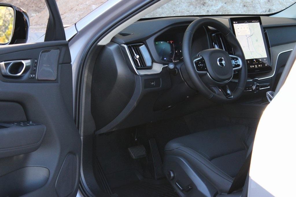 new 2026 Volvo XC60 car, priced at $58,360