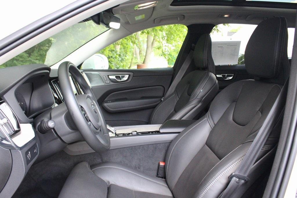 used 2022 Volvo XC60 car, priced at $42,887