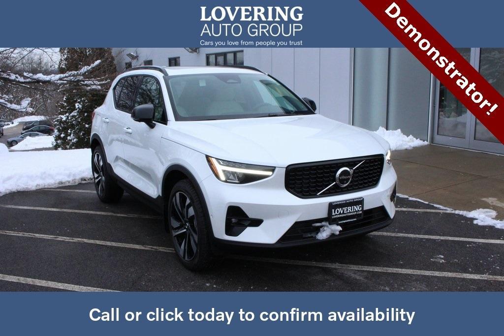 new 2024 Volvo XC40 car, priced at $50,455