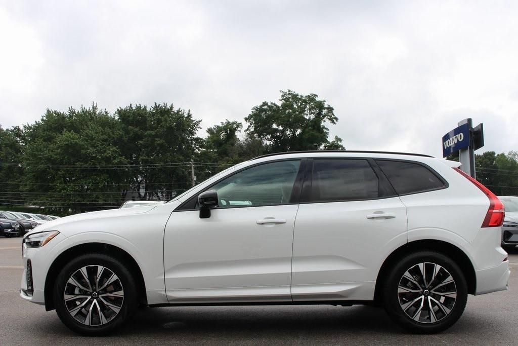 new 2025 Volvo XC60 car