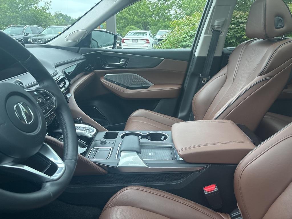 used 2023 Acura MDX car, priced at $44,477