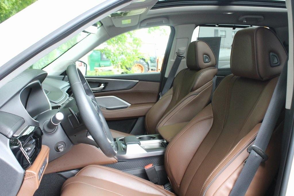 used 2023 Acura MDX car, priced at $44,477