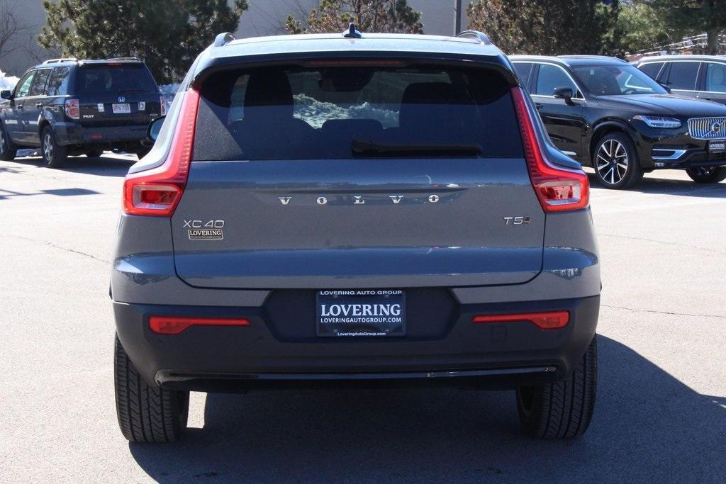 used 2021 Volvo XC40 car, priced at $30,901