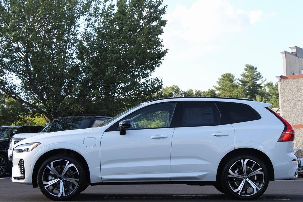 new 2025 Volvo XC60 Plug-In Hybrid car, priced at $71,490