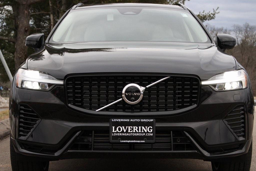 new 2025 Volvo XC60 Plug-In Hybrid car