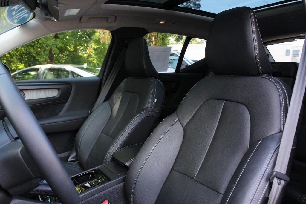 used 2024 Volvo XC40 car, priced at $33,225