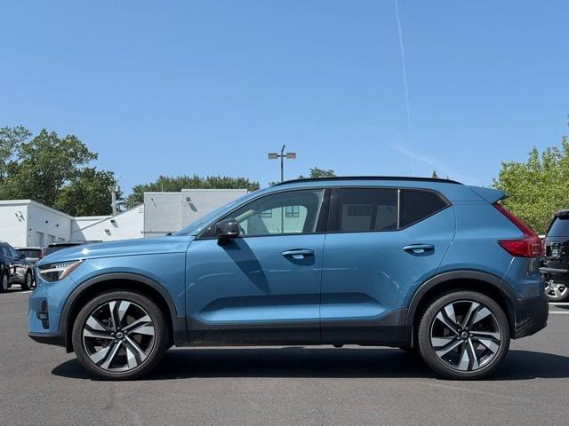 used 2024 Volvo XC40 car, priced at $35,988