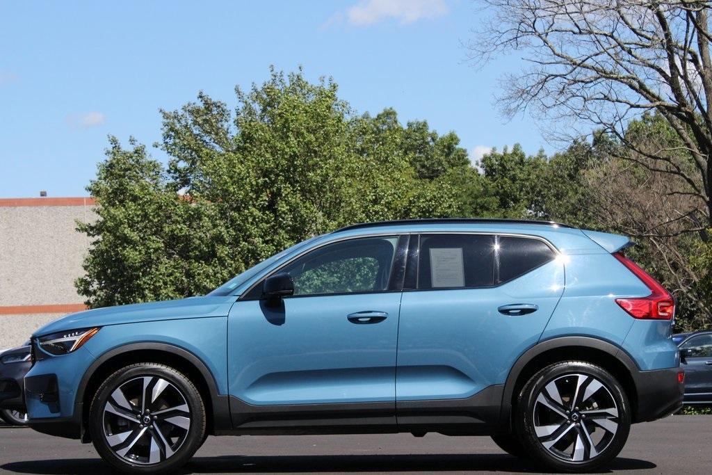 used 2024 Volvo XC40 car, priced at $33,225
