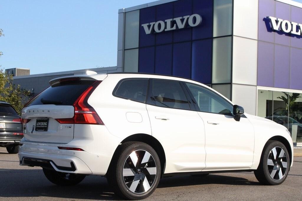 new 2025 Volvo XC60 Plug-In Hybrid car