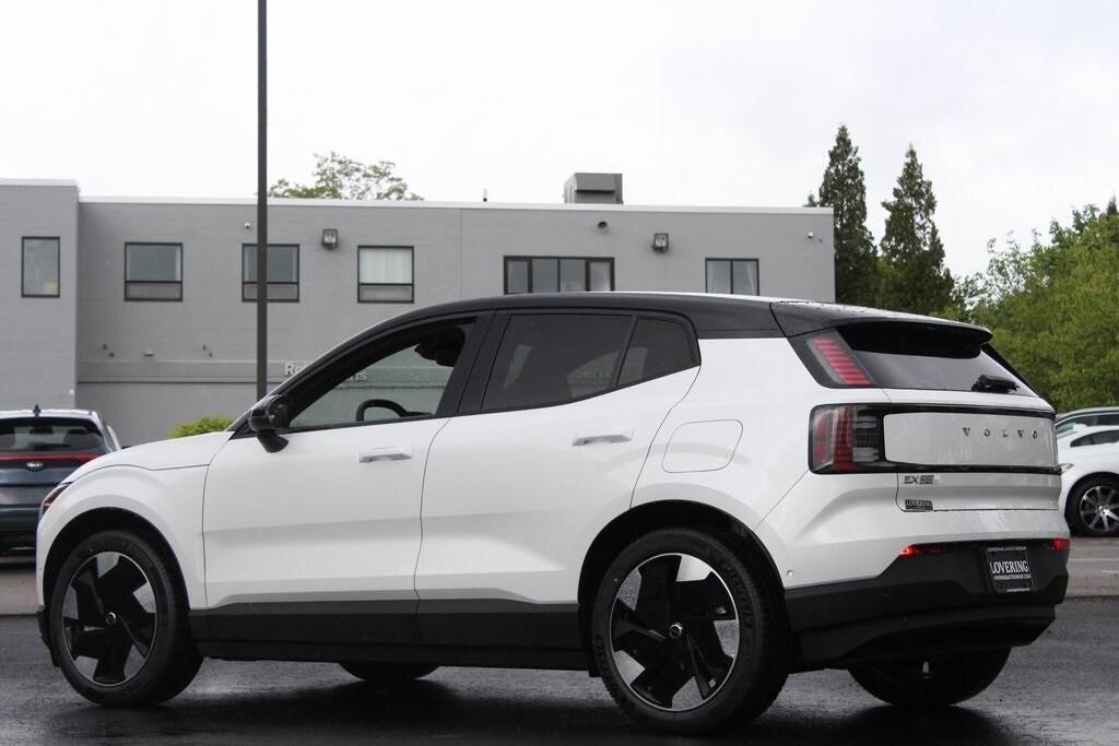 new 2025 Volvo EX30 car