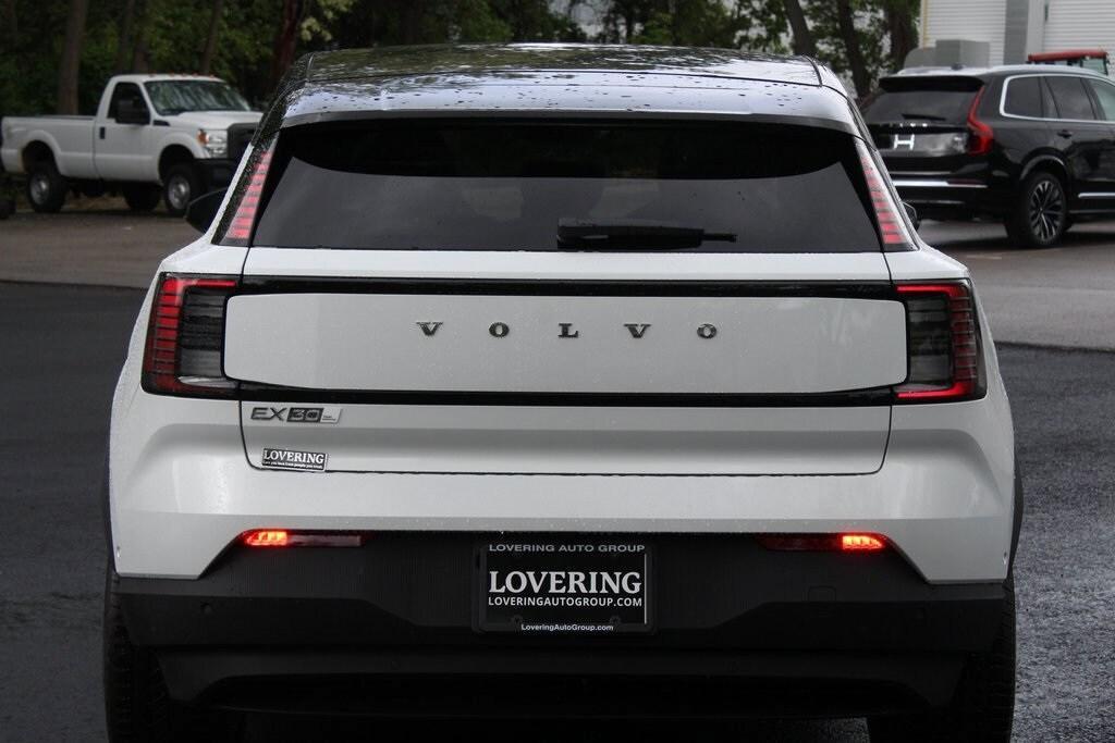 new 2025 Volvo EX30 car
