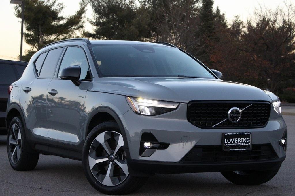 used 2024 Volvo XC40 car, priced at $34,268