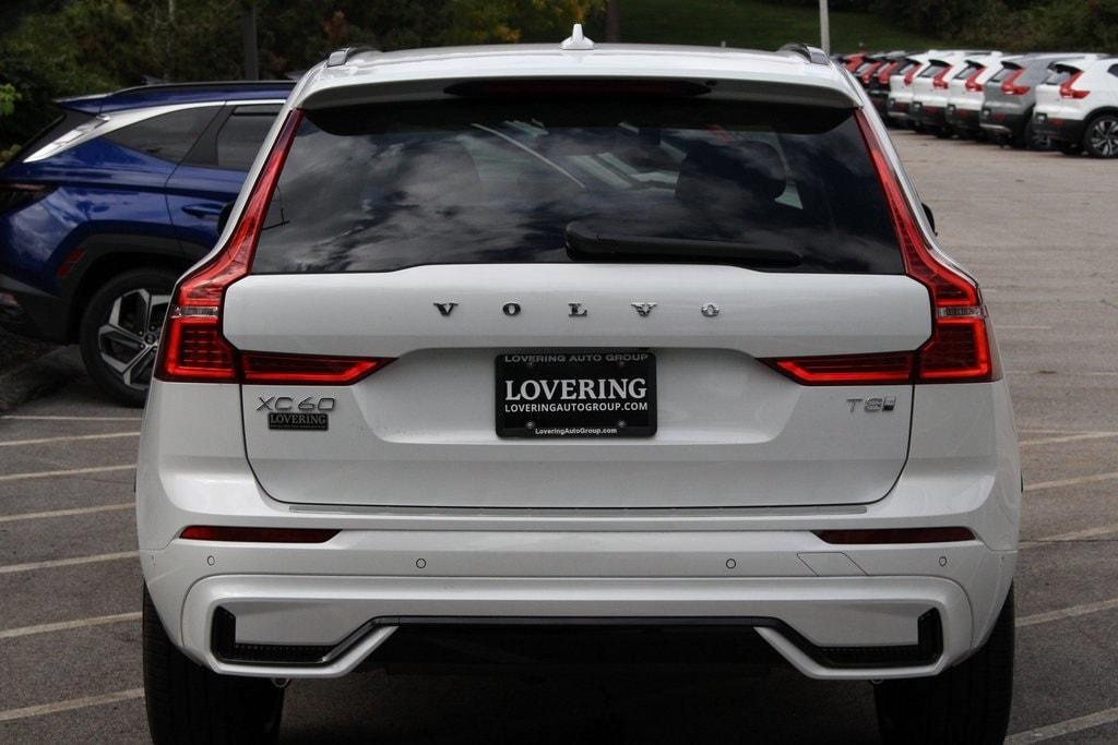 new 2025 Volvo XC60 Plug-In Hybrid car