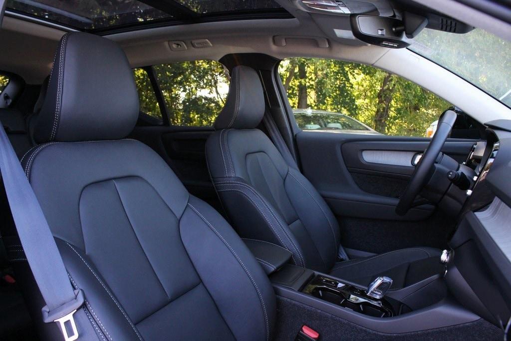 new 2026 Volvo XC40 car, priced at $50,150