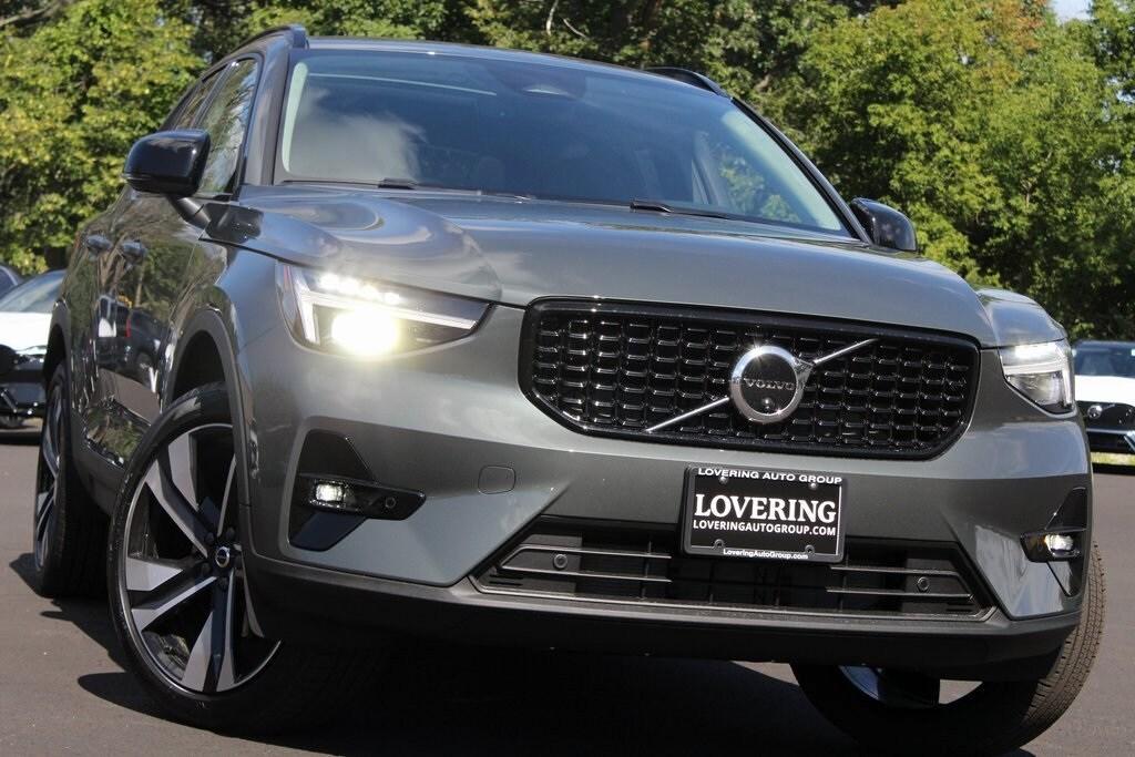 new 2026 Volvo XC40 car, priced at $54,200