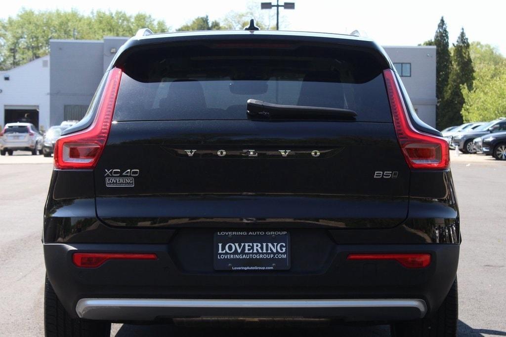 new 2025 Volvo XC40 car, priced at $42,015
