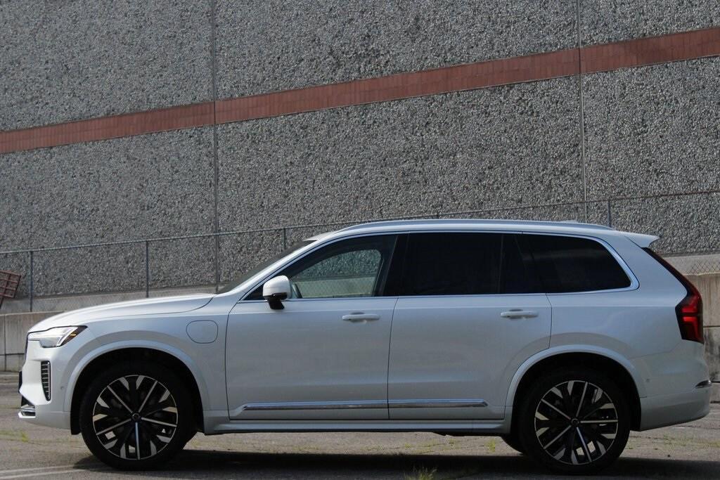 new 2025 Volvo XC90 Plug-In Hybrid car, priced at $82,405